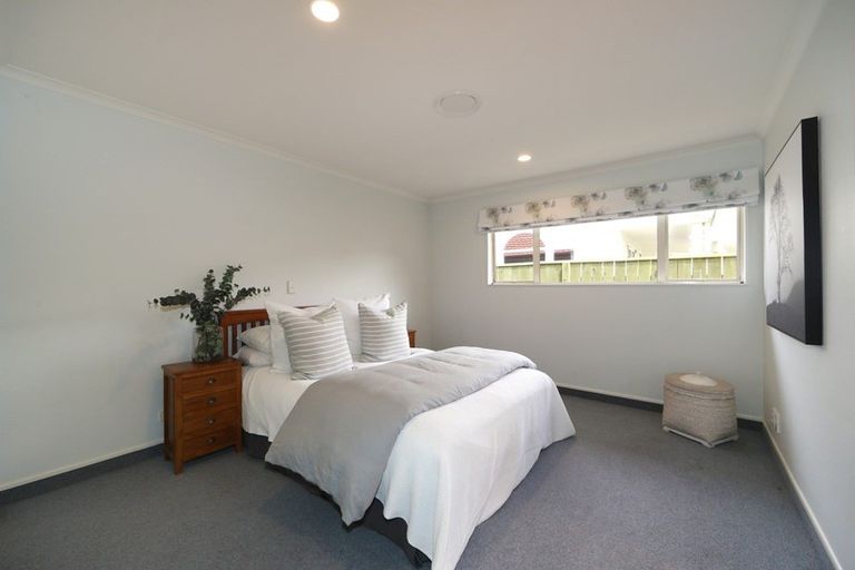 Photo of property in 2 Dules Walk, Taradale, Napier, 4112
