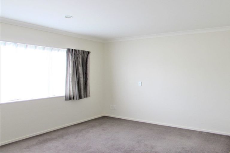 Photo of property in 69a Amesbury Drive, Churton Park, Wellington, 6037