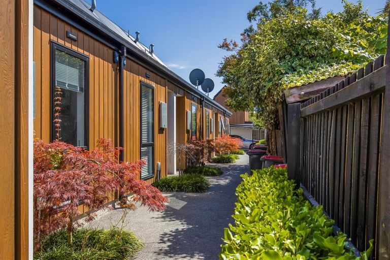 Photo of property in 8/90 Edgeware Road, St Albans, Christchurch, 8014