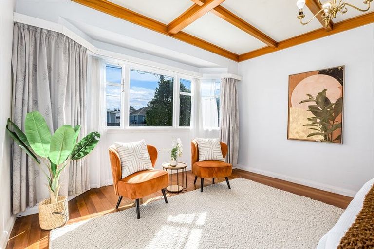 Photo of property in 23 Glamis Avenue, Strathmore Park, Wellington, 6022