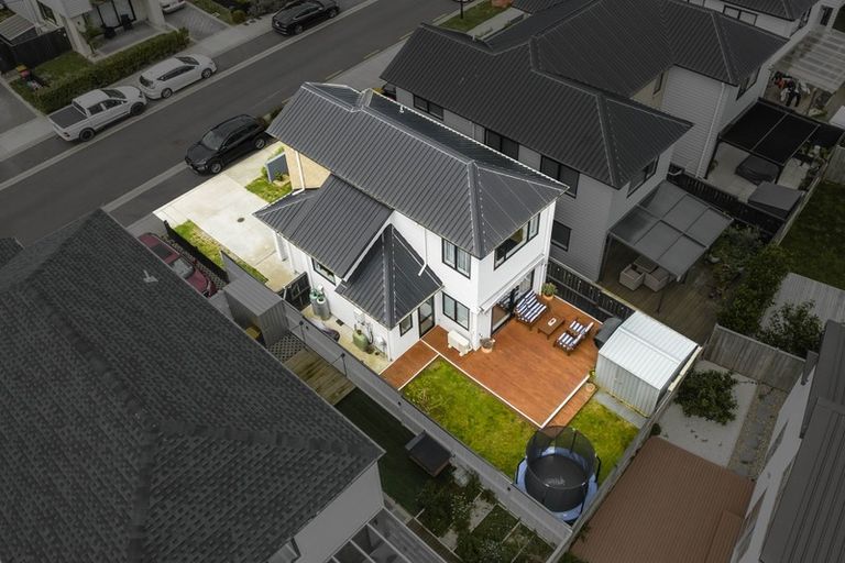 Photo of property in 14 Kearns Drive, Hobsonville, Auckland, 0616