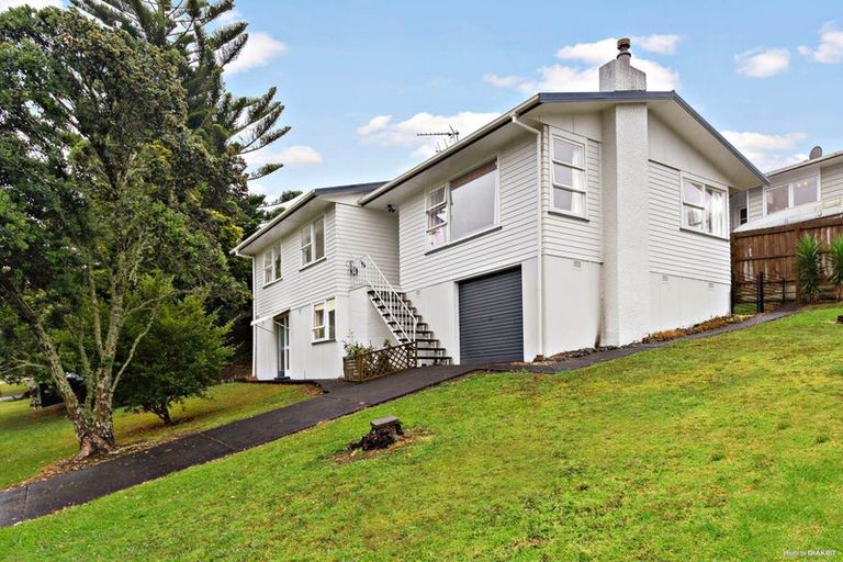 Photo of property in 28 Hilling Street, Titirangi, Auckland, 0604