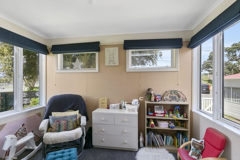 Photo of property in 12 Bannister Avenue, Johnsonville, Wellington, 6037