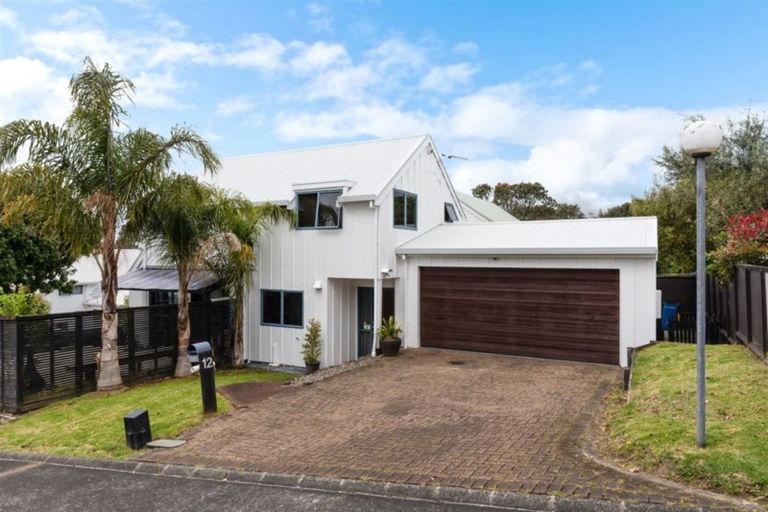 Photo of property in 12/485 Don Buck Road, Massey, Auckland, 0614