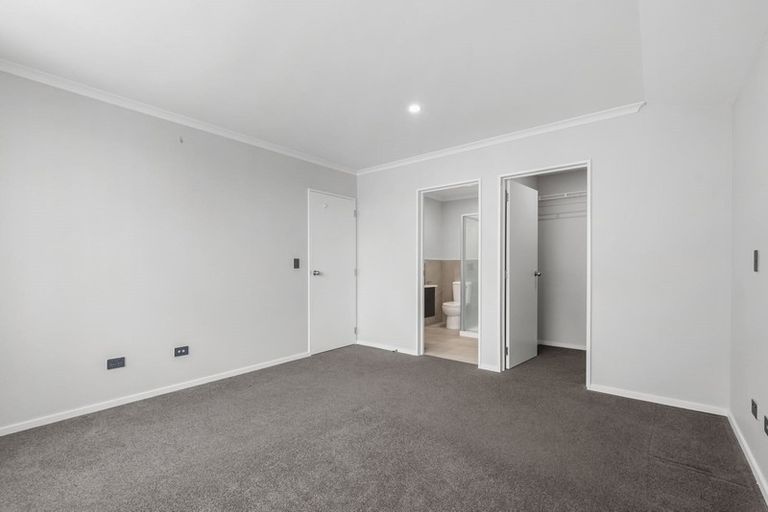 Photo of property in 20 Taukari Road, Takanini, 2112