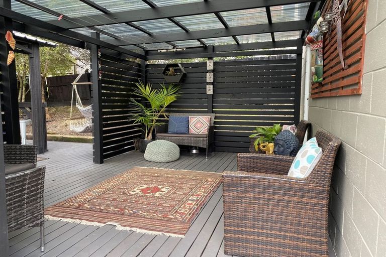 Photo of property in 25 Routley Drive, Glen Eden, Auckland, 0602