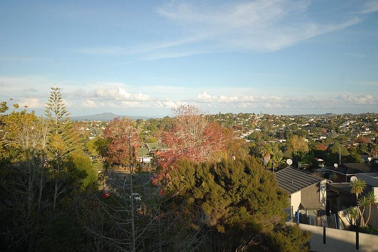 Photo of property in 3 Thelma Crescent, Torbay, Auckland, 0630