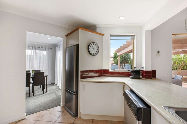 Photo of property in 18 Premila Drive, Pukekohe, 2120