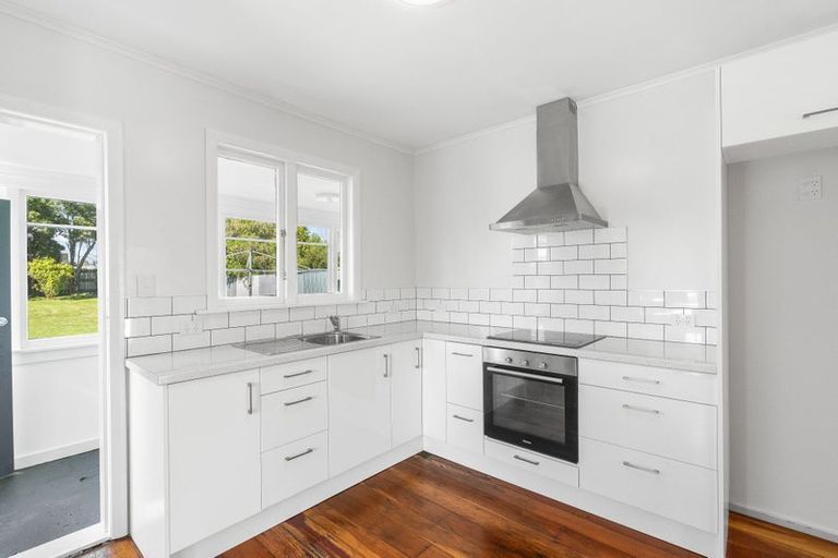 Photo of property in 8 Cambridge Street, Levin, 5510