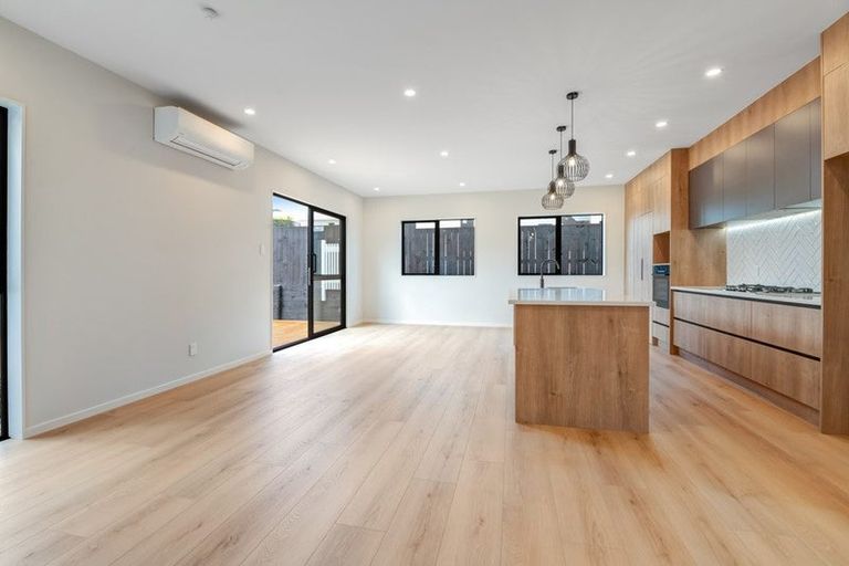 Photo of property in 12 Kanono Way, Helensville, 0800