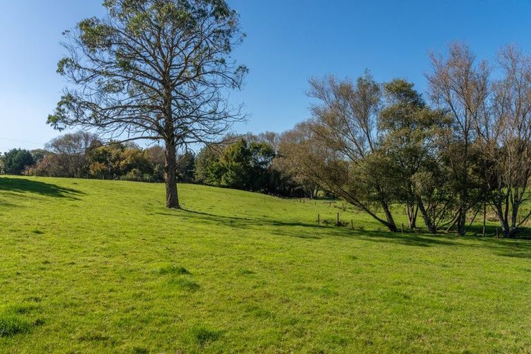 Photo of property in 733 Grove Road, Karamu, Hamilton, 3285