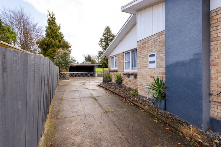 Photo of property in 16 Dunbar Place, Tokoroa, 3420