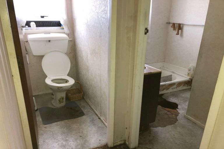 Photo of property in 46 Lee Street, Castlecliff, Whanganui, 4501