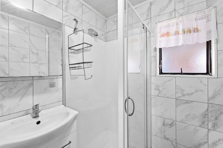 Photo of property in 2/268 Porchester Road, Takanini, 2112