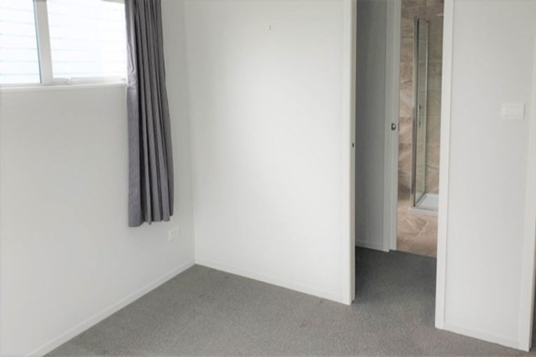 Photo of property in 11u2 Crosher Place, Silverdale, Hamilton, 3216