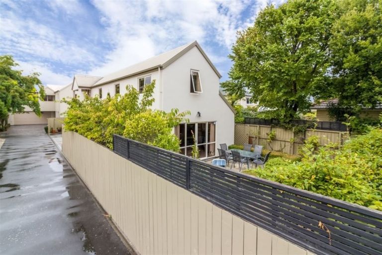 Photo of property in 42 Dover Street, St Albans, Christchurch, 8014