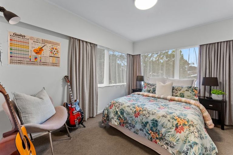 Photo of property in 21 Hastings Road, Mairangi Bay, Auckland, 0630