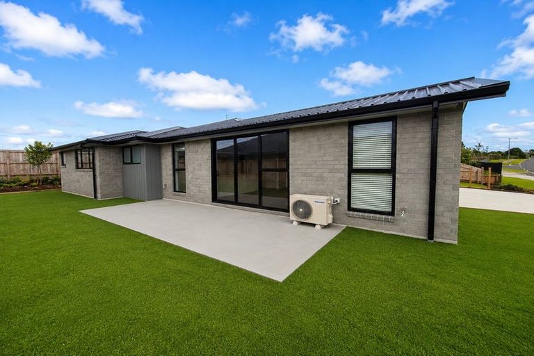 Photo of property in 123 Wairau Drive, Tikipunga, Whangarei, 0112