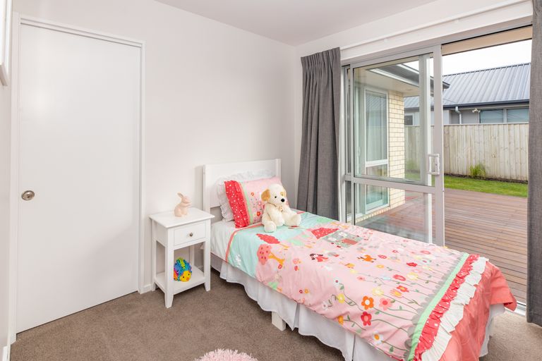 Photo of property in 8 Park Lane, Rolleston, 7614