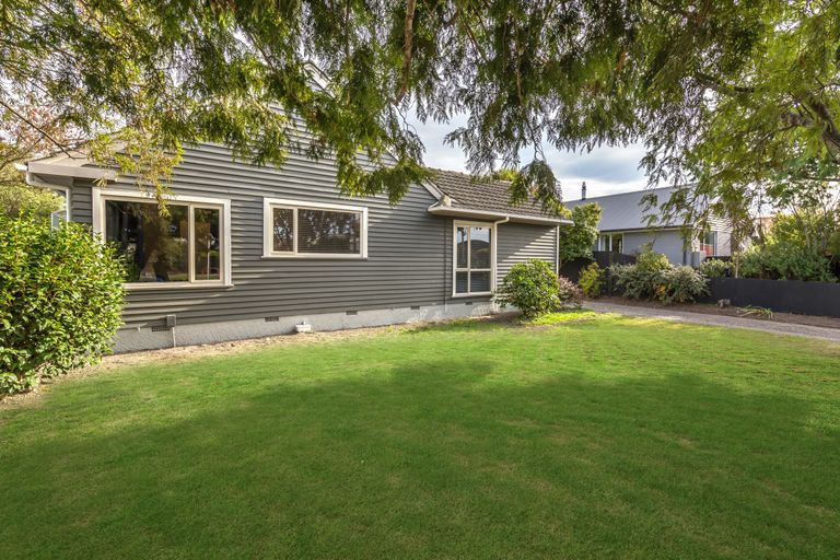 Photo of property in 250 Opawa Road, Hillsborough, Christchurch, 8022