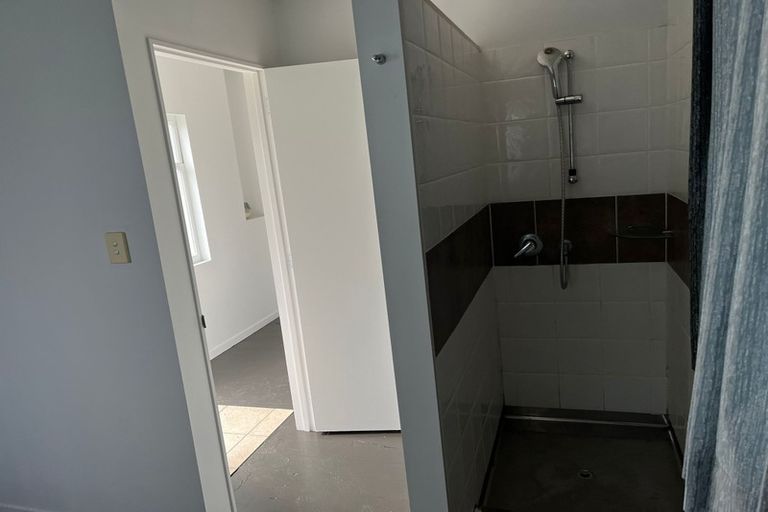 Photo of property in 129 Golf Road, Titirangi, Auckland, 0600