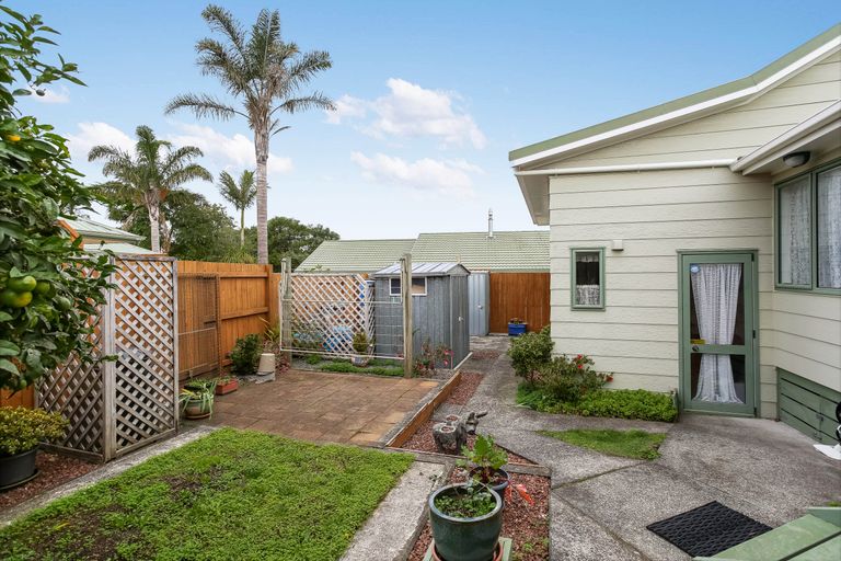 Photo of property in 1 Mcevoy Avenue, Tuakau, 2121