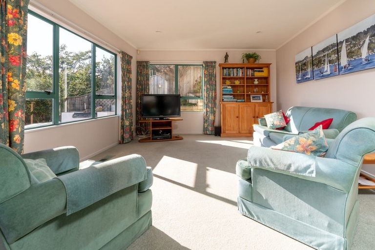 Photo of property in 83f2 Townsend Road, Miramar, Wellington, 6022