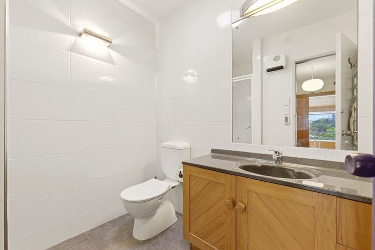 Photo of property in 31 Janice Place, Mount Pleasant, Christchurch, 8081