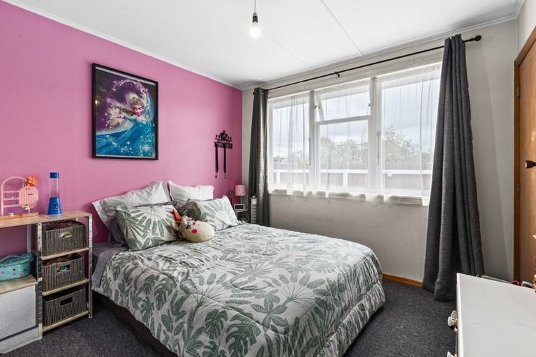 Photo of property in 10 Wallis Place, Onekawa, Napier, 4110