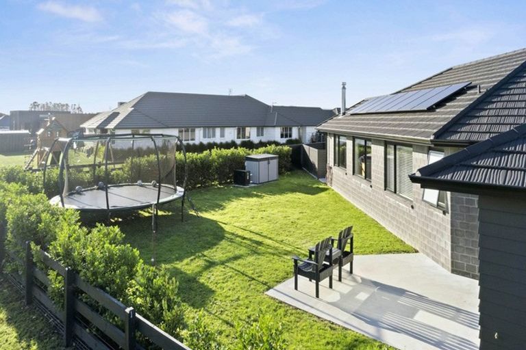 Photo of property in 15 Mike Smith Drive, Cambridge, 3434