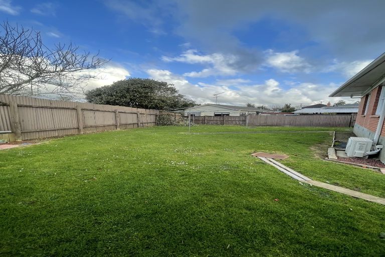 Photo of property in 1/42-44 Opaheke Road, Opaheke, Papakura, 2113