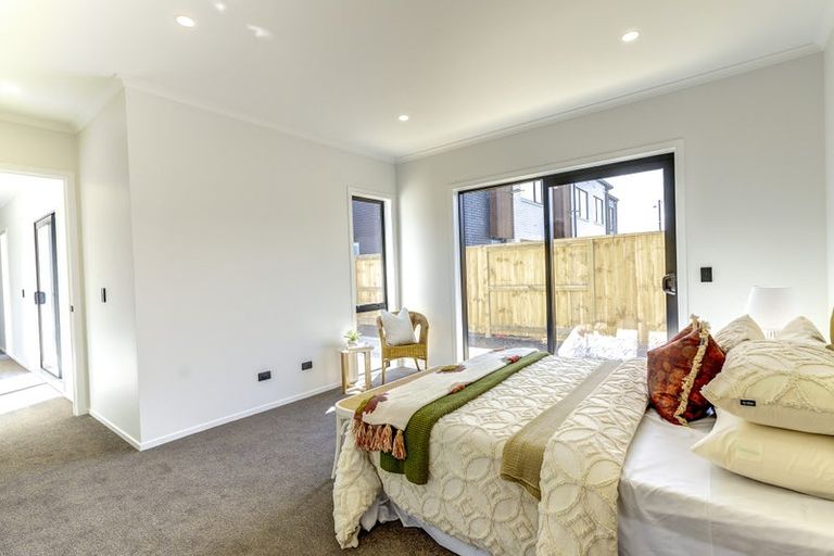 Photo of property in 19 Halo Green, Peacocke, Hamilton, 3206