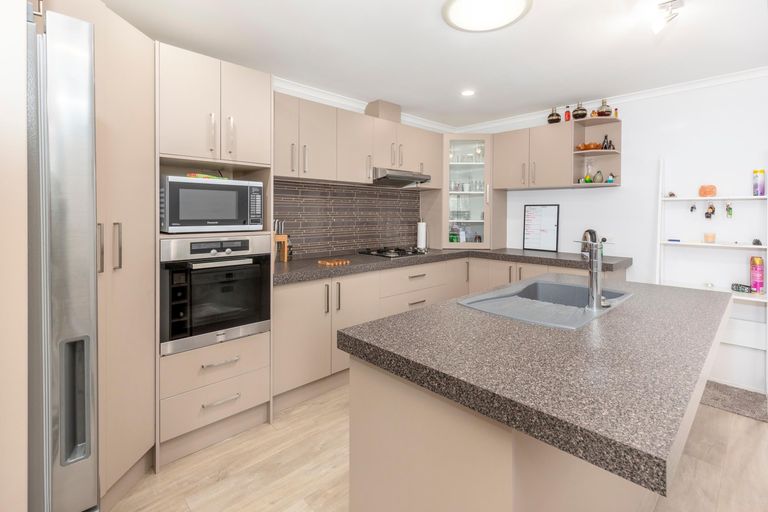 Photo of property in 7 Kimshee Way, Tuakau, 2121