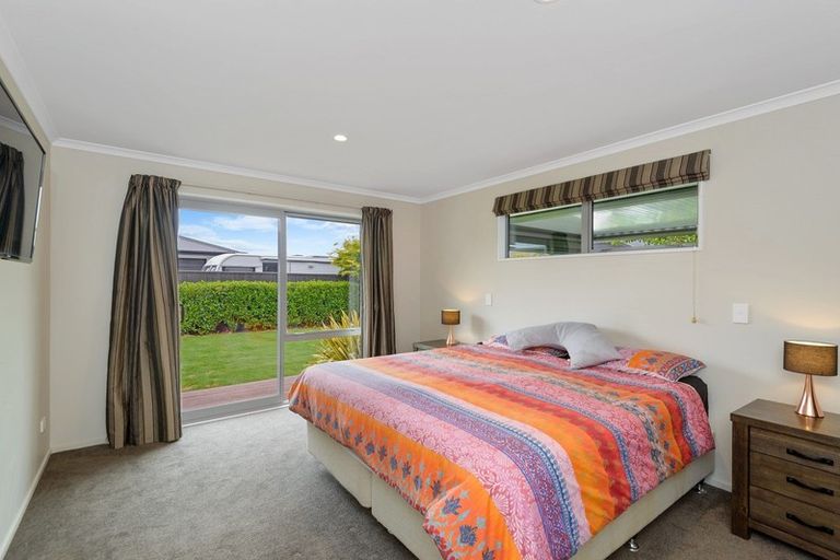 Photo of property in 8 Overton Place, Prebbleton, 7604