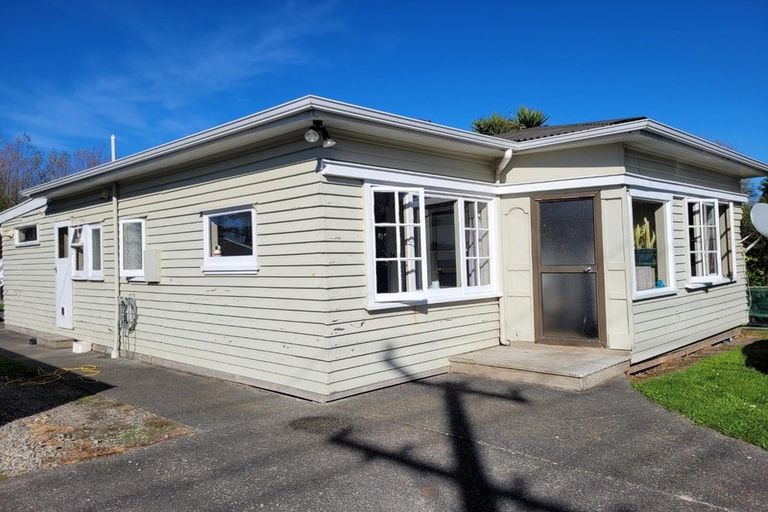 Photo of property in 49 Waite Street, Featherston, 5710