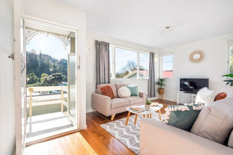 Photo of property in 12 Willow Place, Horahora, Whangarei, 0110