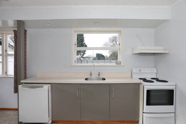 Photo of property in 21 Vera Street, Marton, 4710