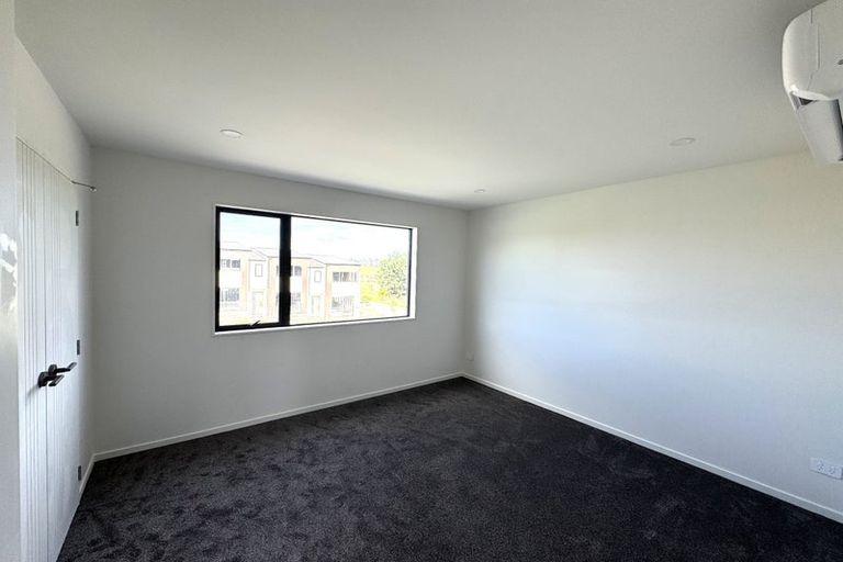 Photo of property in 163 Henwood Road, Westgate, 0814