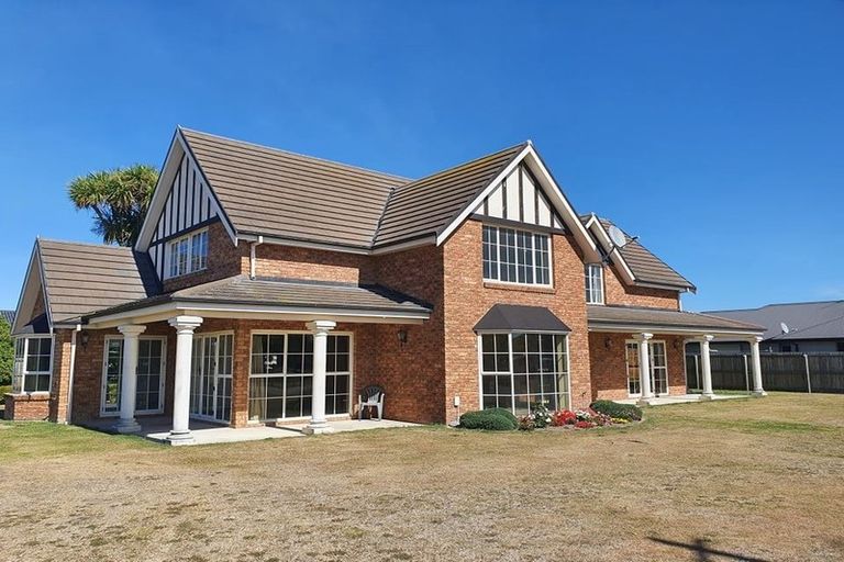 Photo of property in 60 Lewis Crescent, Rolleston, 7614