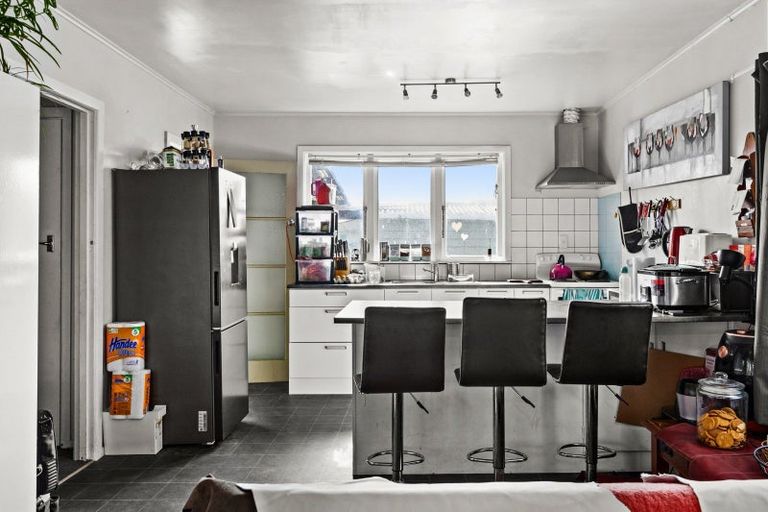 Photo of property in 6 Wordsworth Crescent, Maraenui, Napier, 4110