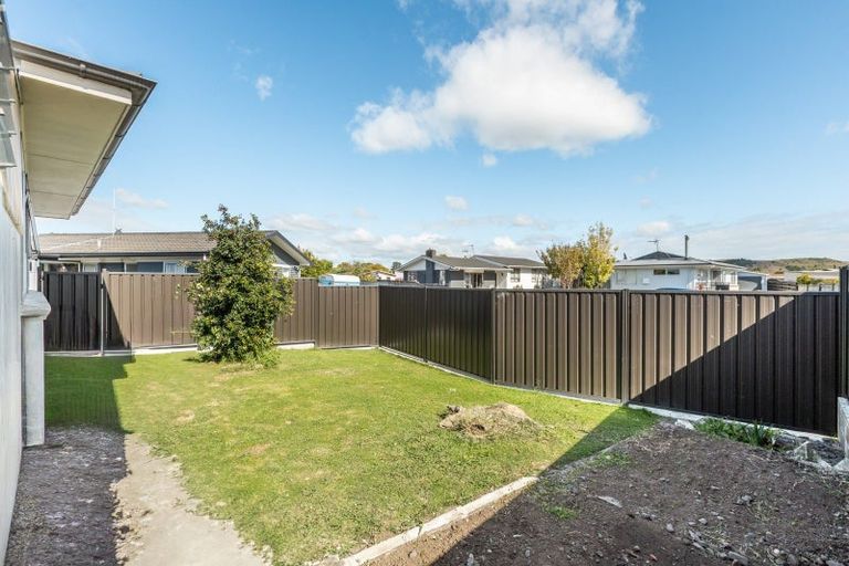Photo of property in 3 Antrim Place, Tamatea, Napier, 4112