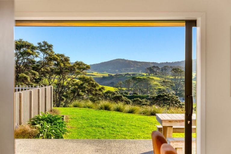 Photo of property in 94 Amreins Road, Waitakere, Henderson, 0782
