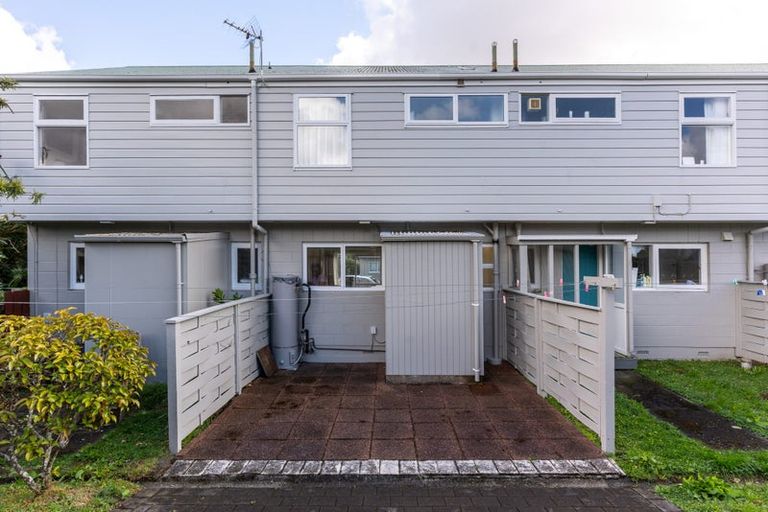Photo of property in 12/4u Dr Taylor Terrace, Johnsonville, Wellington, 6037