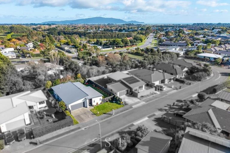 Photo of property in 12 Matuhi Street, Waikanae, 5036