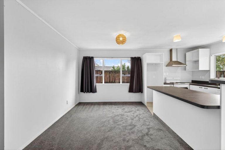 Photo of property in 58b Whiting Crescent, Greenmeadows, Napier, 4112