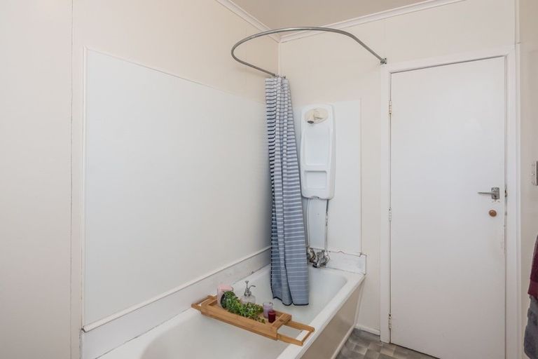 Photo of property in 11 Te Anau Avenue, Hataitai, Wellington, 6021