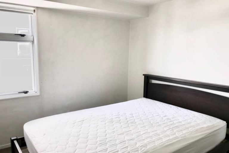 Photo of property in 135 Victoria Street, Cambridge, 3434