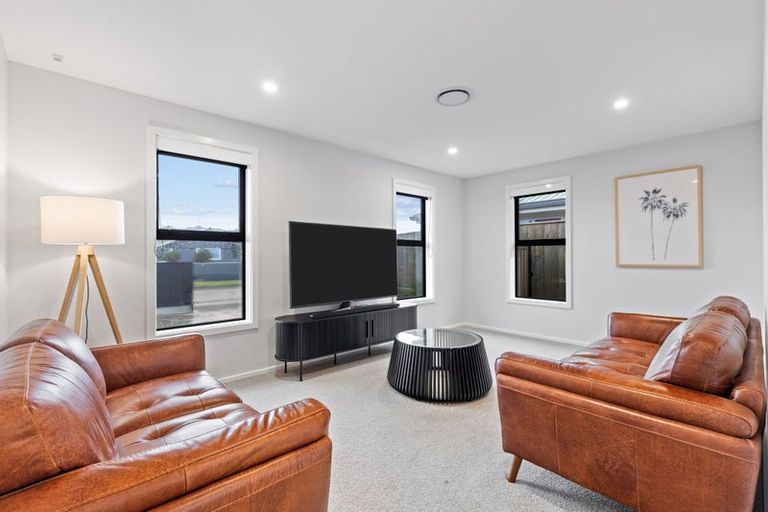 Photo of property in 68 Freedom Drive, Kelvin Grove, Palmerston North, 4414