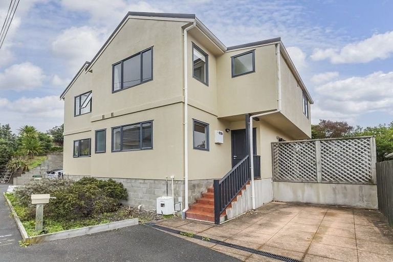 Photo of property in 15 Ira Street, Miramar, Wellington, 6022