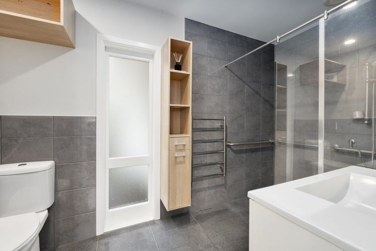 Photo of property in 37 Chorley Avenue, Massey, Auckland, 0614